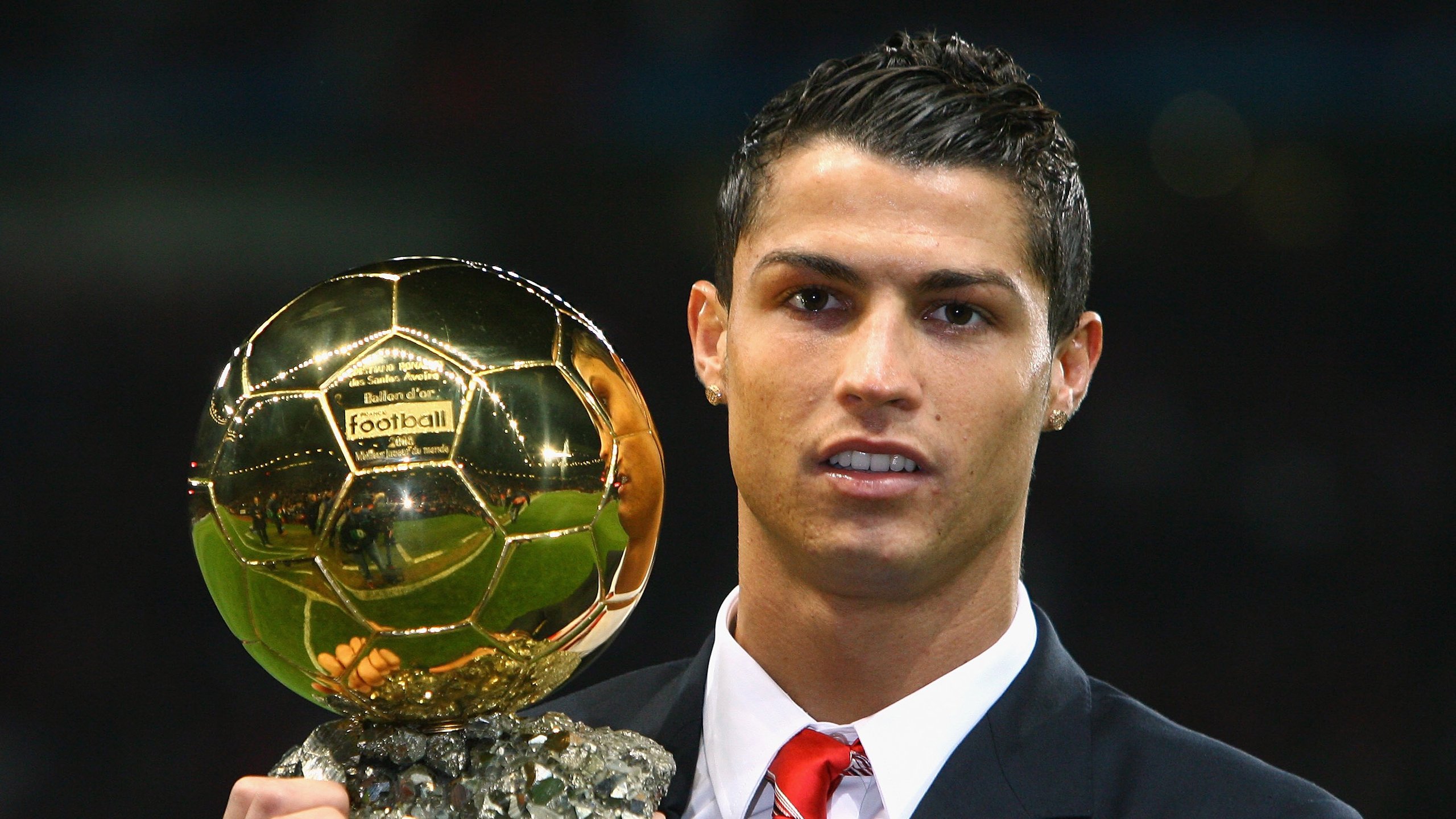 开云ky官网-5轮6球!34岁老将闪耀英超赛场,时隔7年后有望再次重返国家队,英超冠军主帅