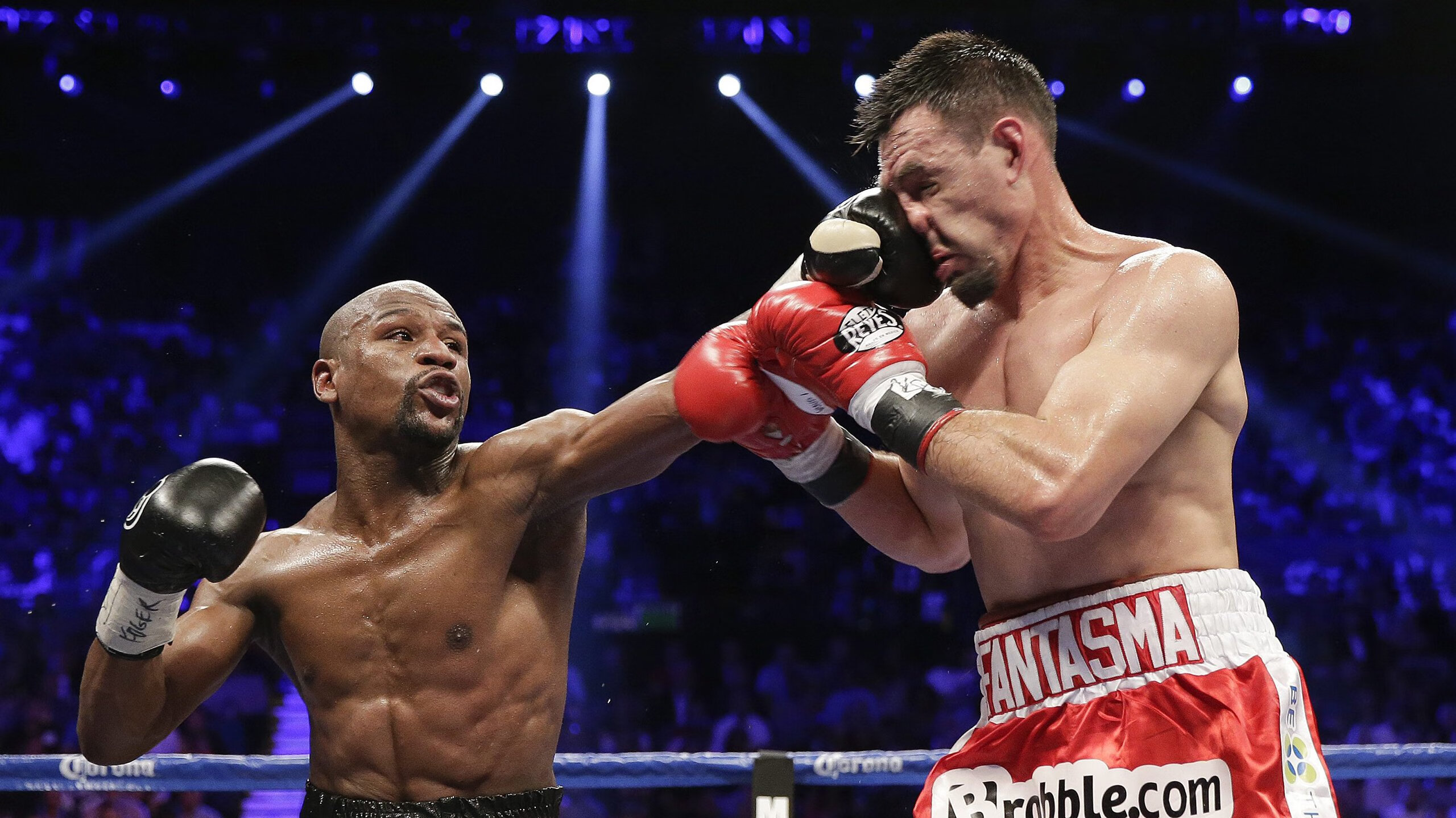 开云ky官网-40岁的莫德里奇疯狂回追卡位,扼杀了罗马的反击,莫德里奇成名